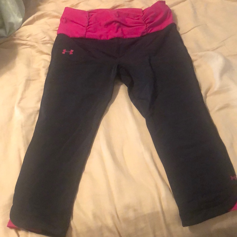 Under Armour capris!